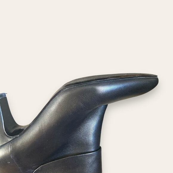 Black Leather size 6 Ankle Boots - Picture 5 of 9